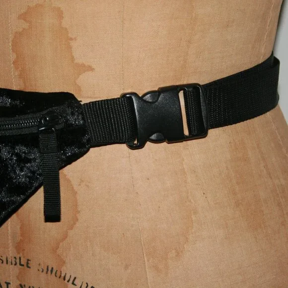 ADIDAS Fanny Pack - Picture 3 of 7